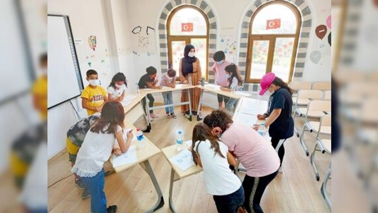 İstasyon tekniğiyle özgün becerilerini ortaya koydular