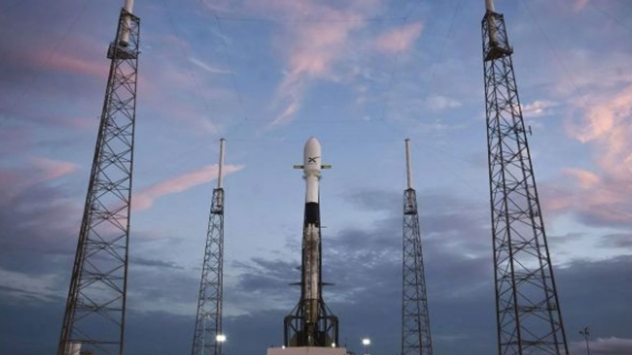 Elon Musk, İran'da Starlink uydu internetini devreye soktu