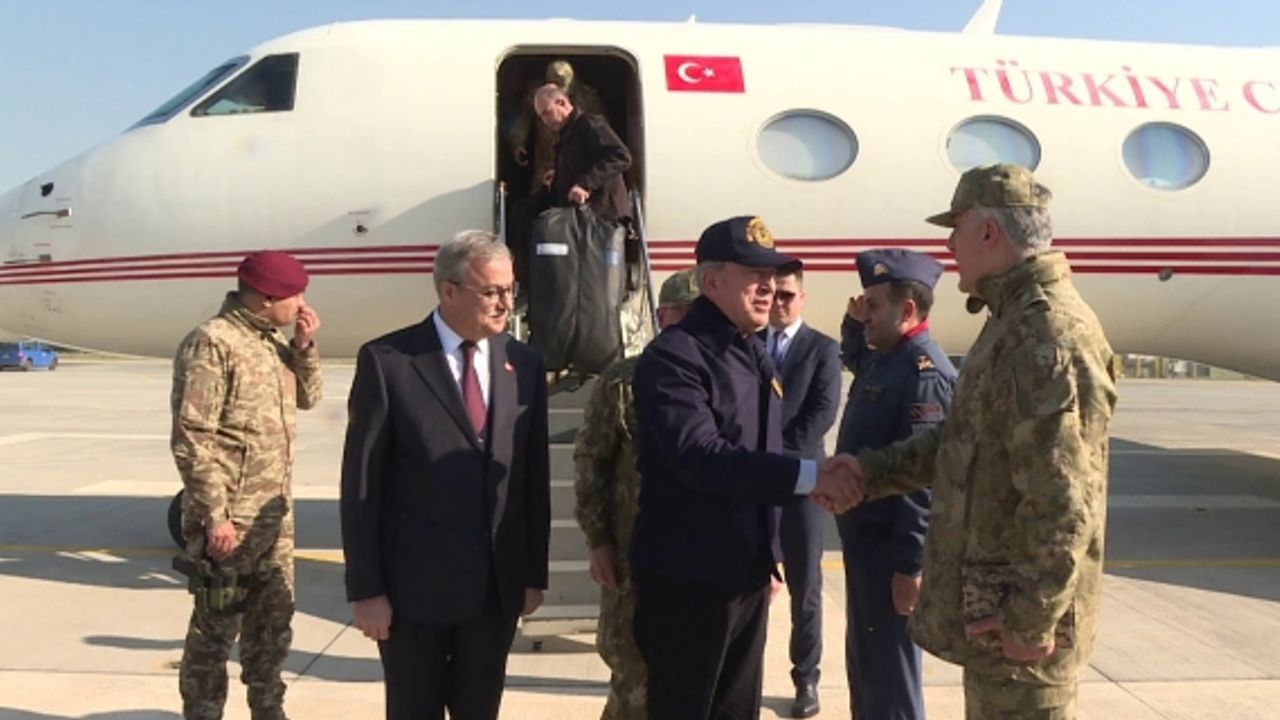 Bakan Akar ve beraberindeki TSK komuta kademesi Diyarbakır’da