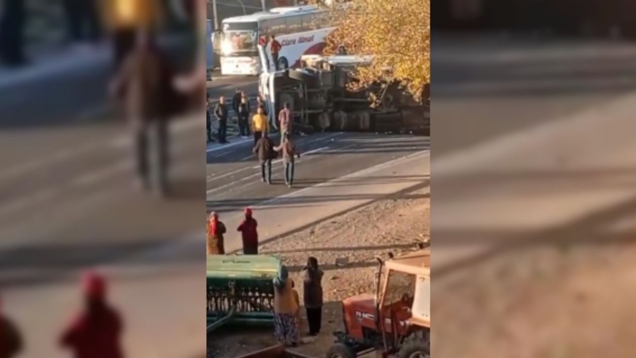 Tır sürücüsü direksiyon hakimiyetini kaybetti: 1 ölü, 1 yaralı