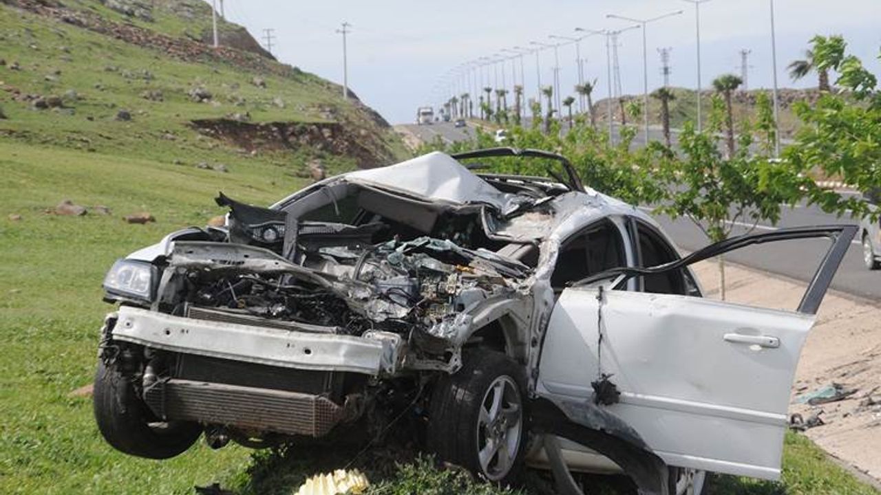 Cizre’de feci kaza: 2 ölü, 8 yaralı!