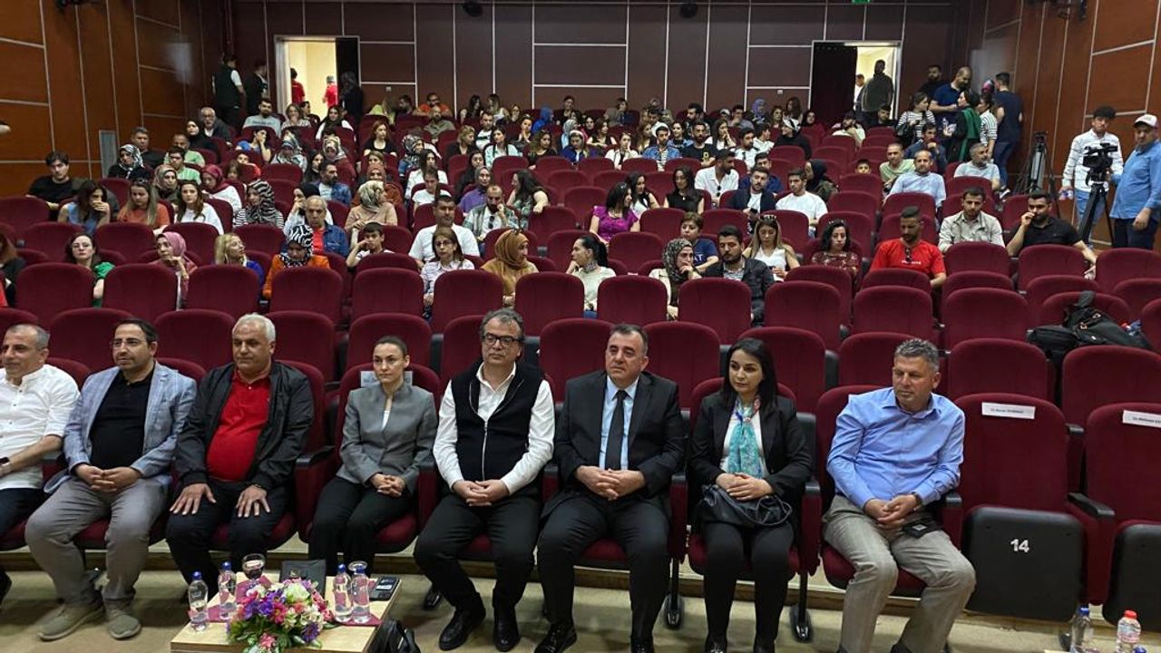 Diyarbakır'da otizm konferansı düzenlendi