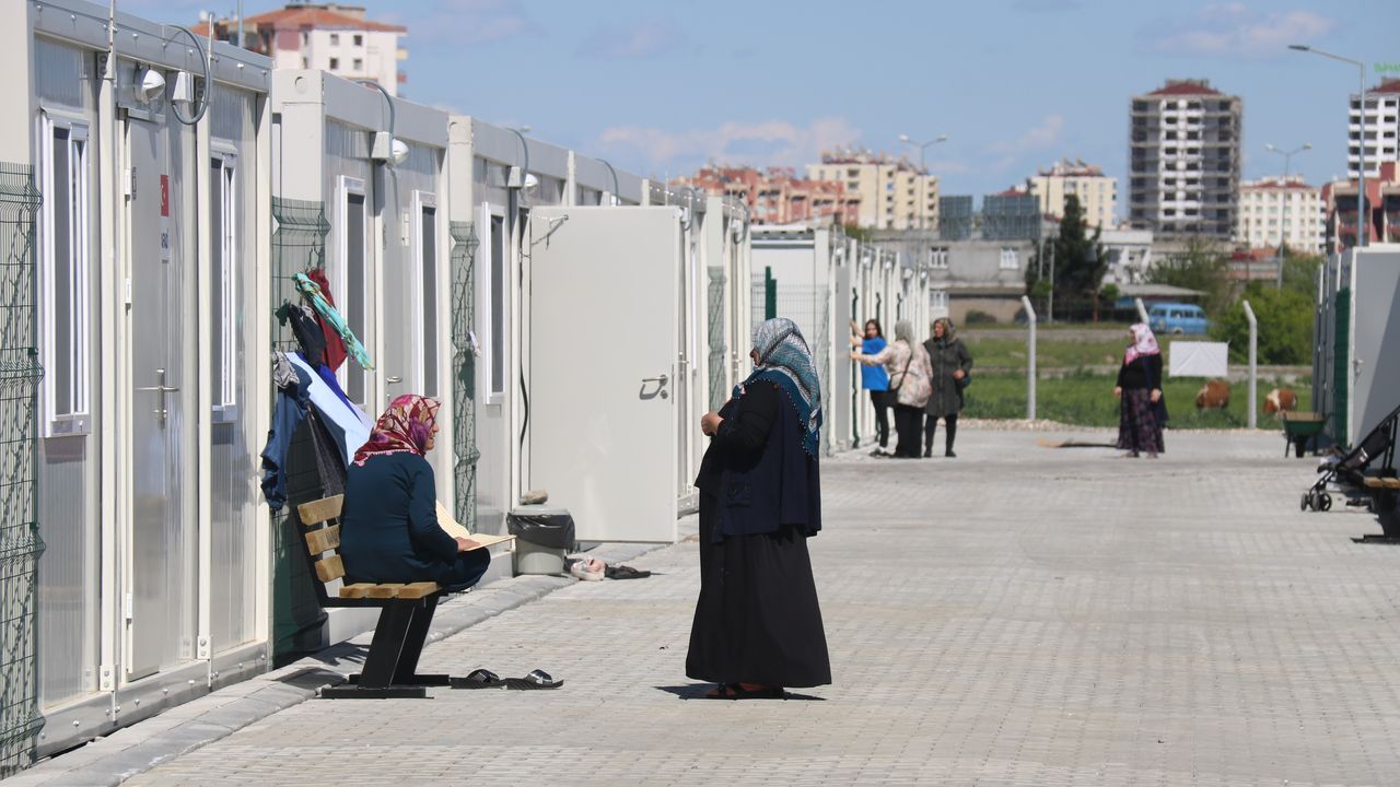 Diyarbakır'da 900 vatandaş konteyner kente yerleşti