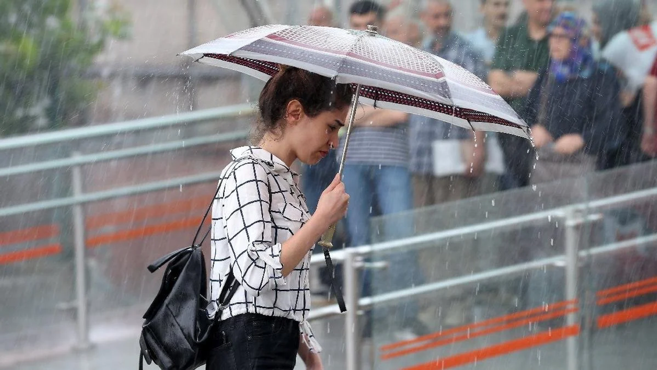 Meteoroloji’den uyarı: Şemsiyesiz çıkmayın