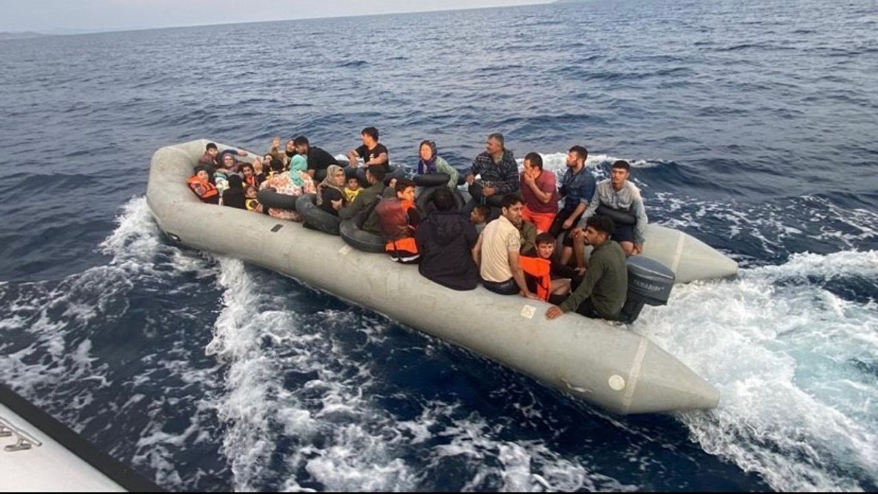 Ayvacık açıklarında 41 kaçak göçmen yakalandı