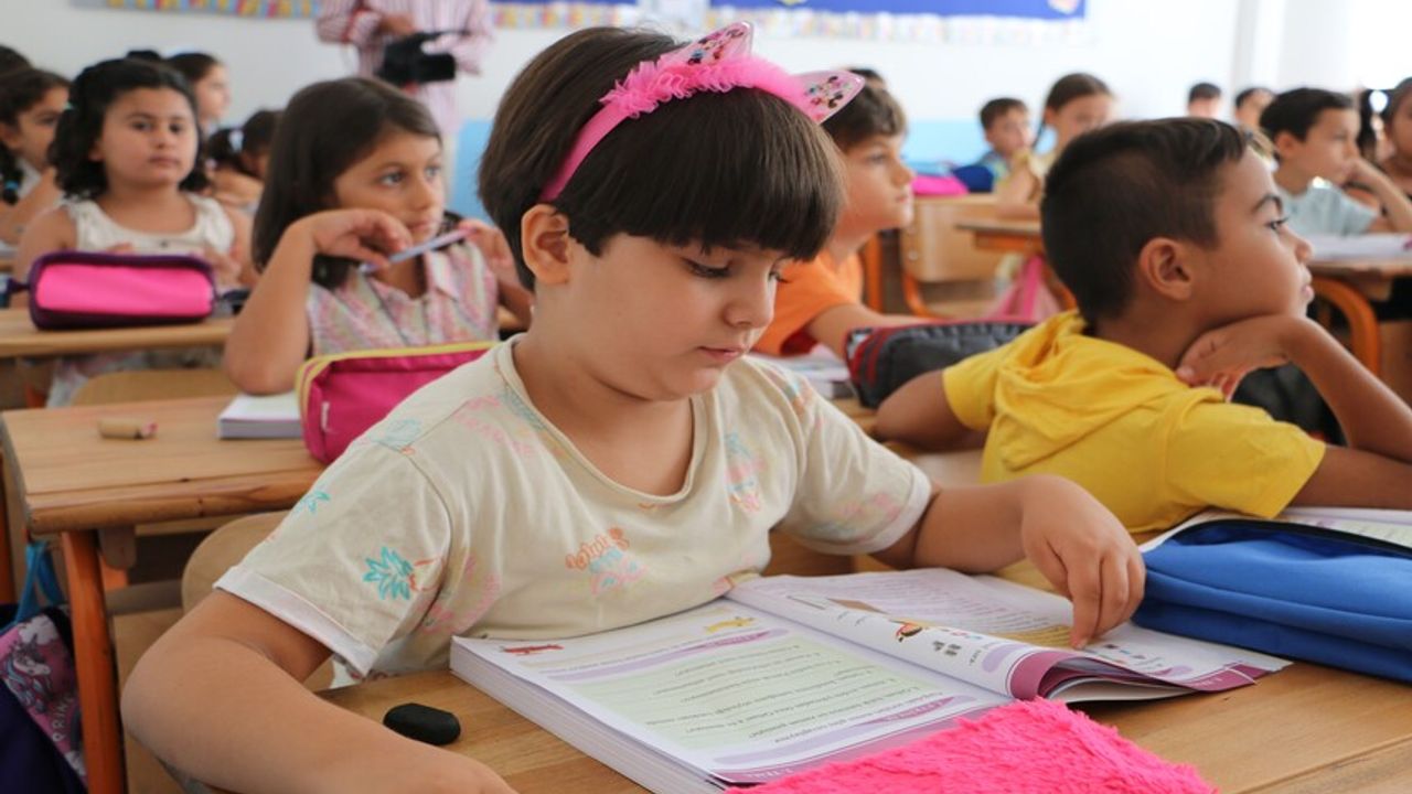 Diyarbakır’da 469 bin 52 öğrenci ders başı yaptı
