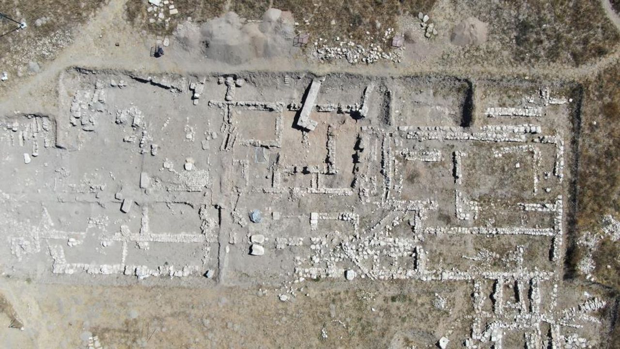 Sivas'ta Samuha antik kenti gün yüzüne çıkarıldı
