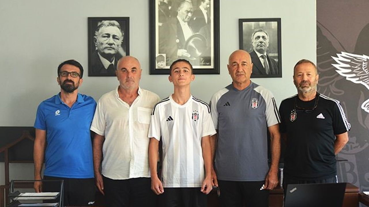 Mardinli genç futbolcu Beşiktaş'a transfer oldu