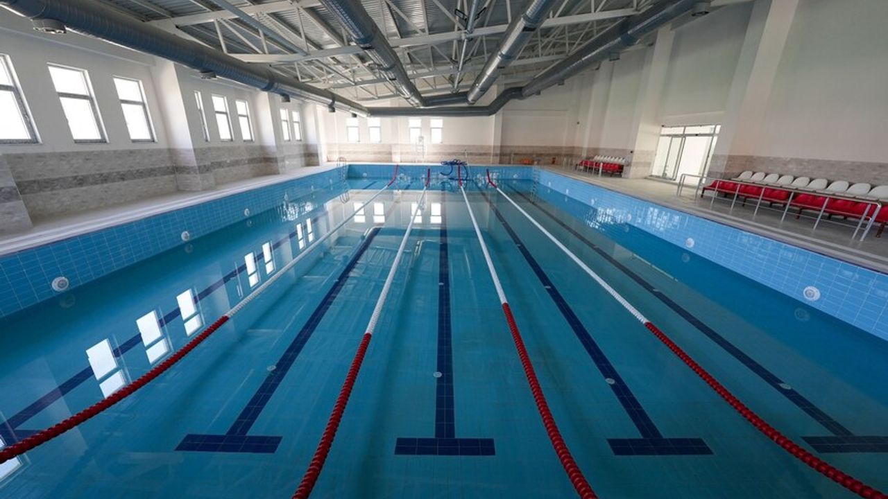 Kulp'a yarı olimpik yüzme havuzu yapıldı