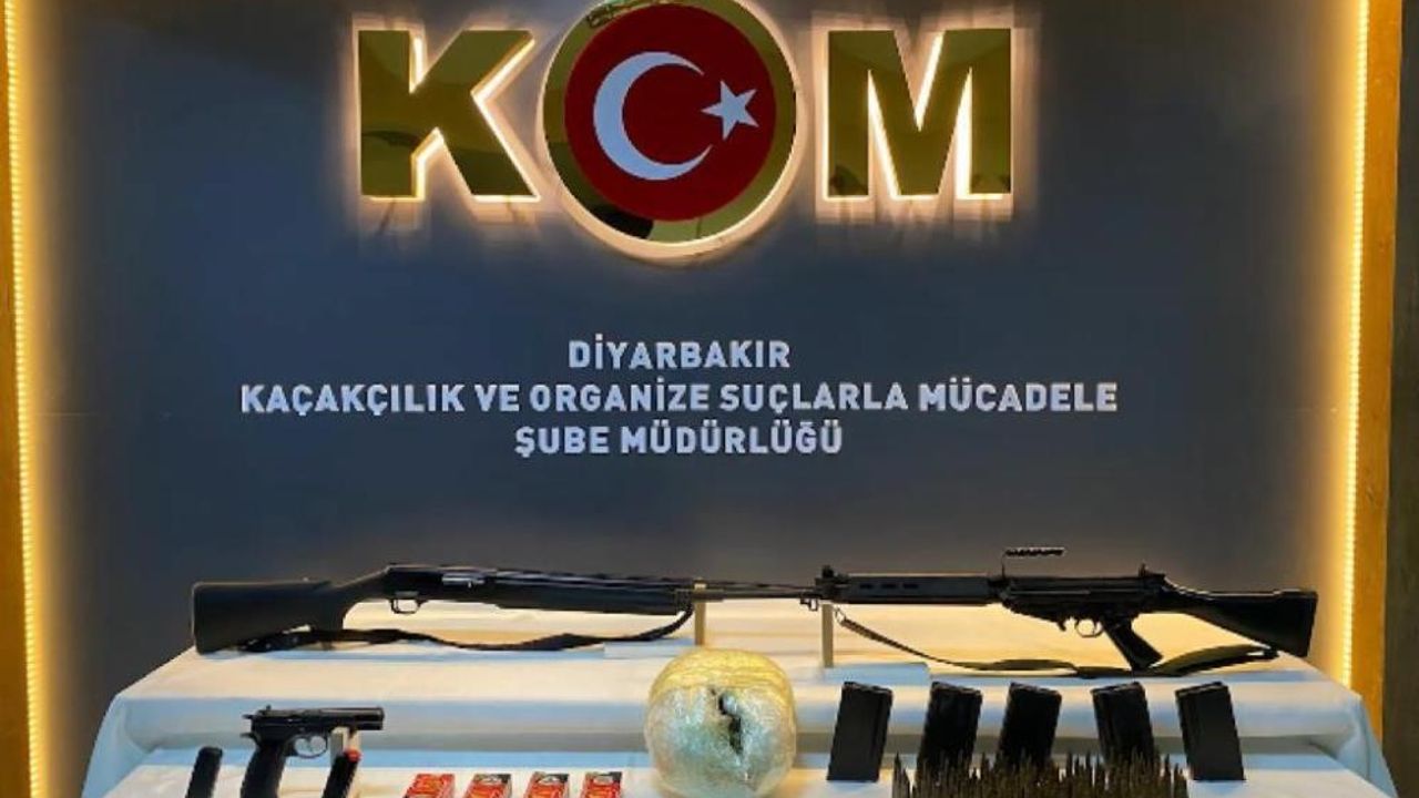 Kocaköy'de bir ambarda silahlar ve uyuşturucu ele geçirildi