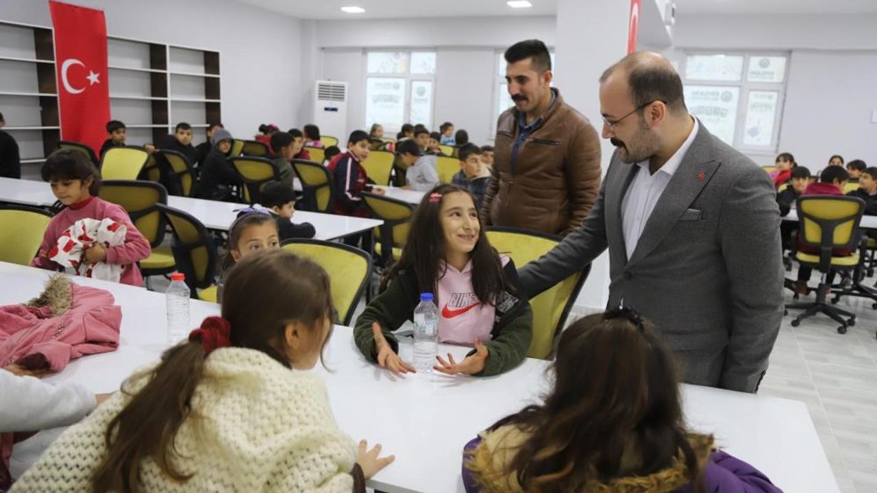 Ergani’de için Kitap Kafe açıldı