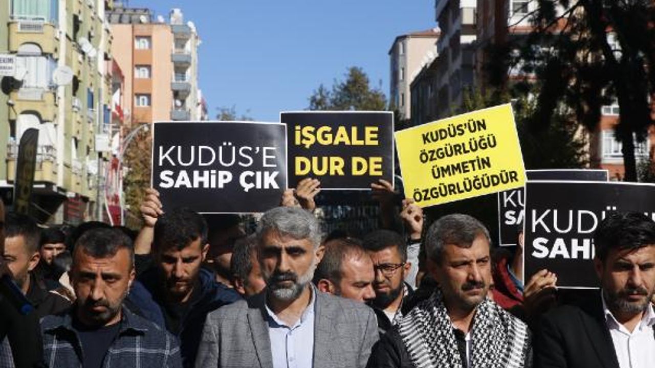 Diyarbakır'da cuma namazı çıkışı İsrail protesto edildi