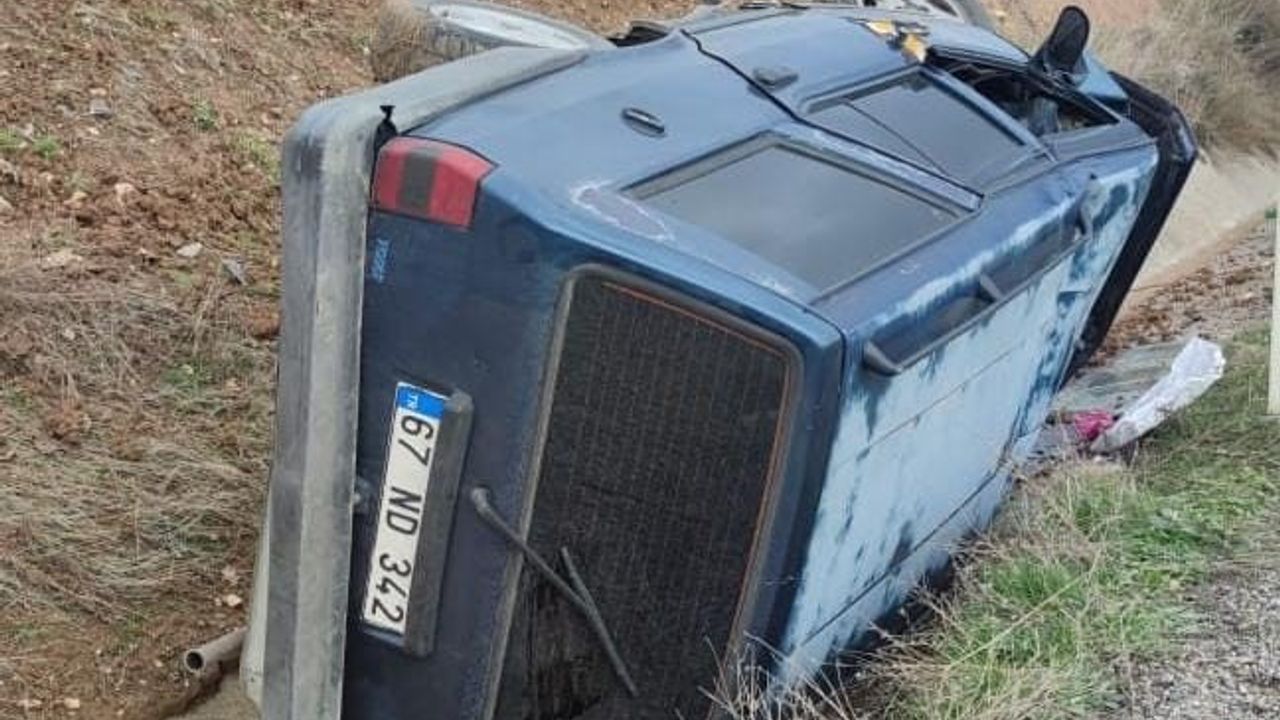 Diyarbakır’da otomobil kaza yaptı: 2 yaralı