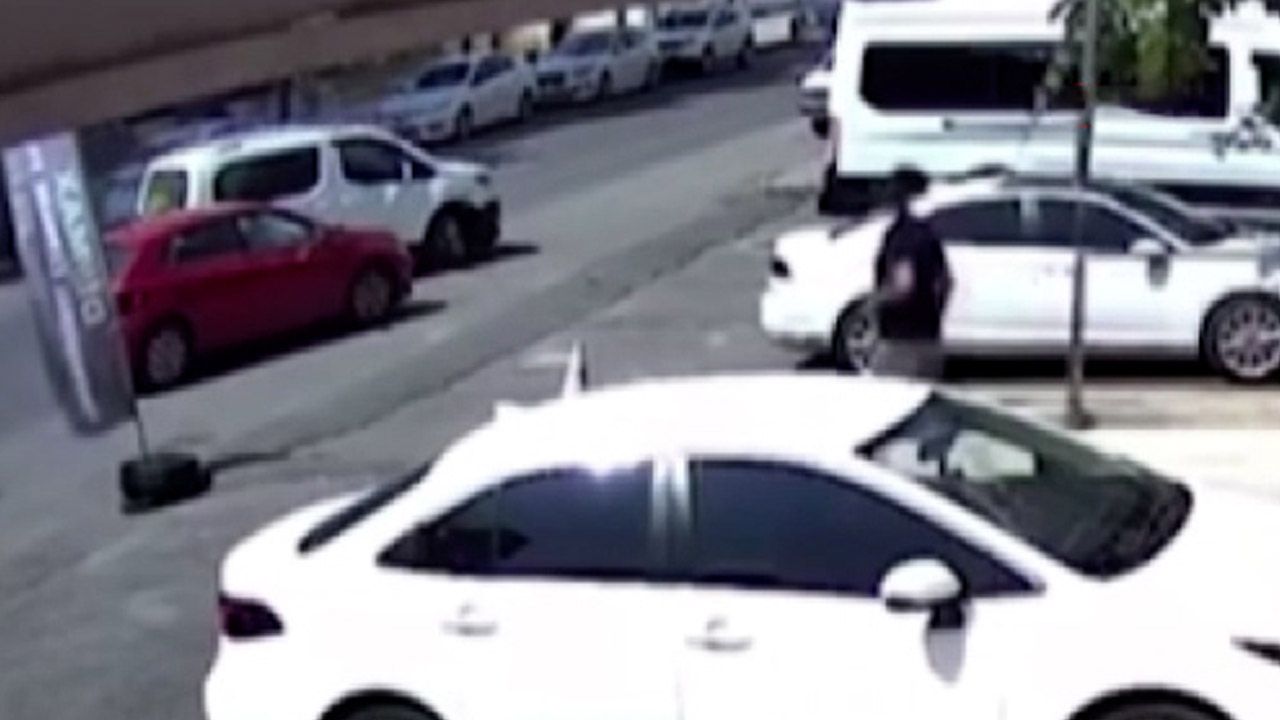 Diyarbakır'da kaza anı kameraya böyle yansıdı.