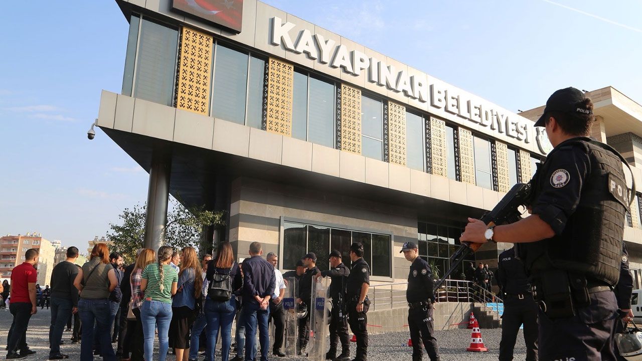 Diyarbakır’ın eski kayyumuna dolandırıcılıktan ceza!