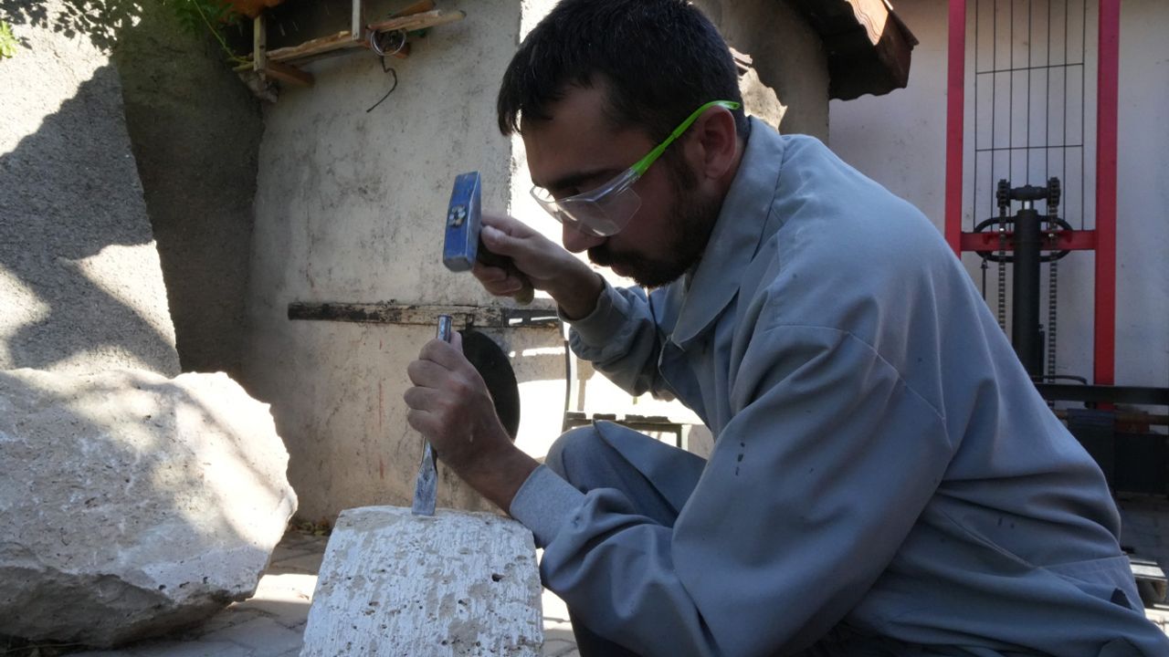 Taş değirmen geleneği genç ustanın elinde hayat buldu