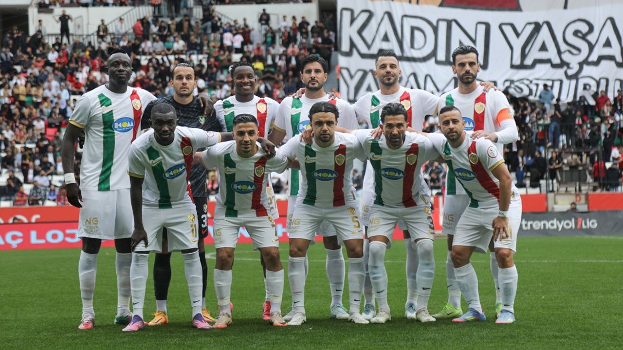 Amedspor, tur için Mersin yolunda