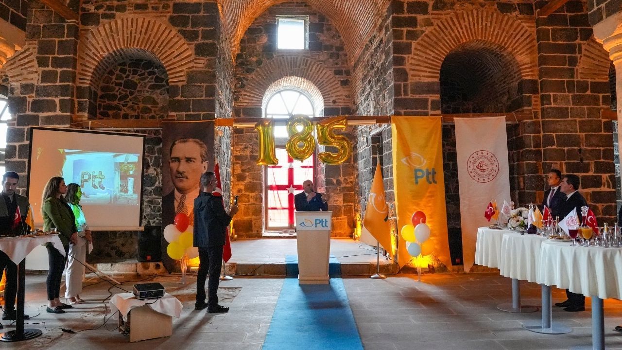 Diyarbakır'daki 1800 yıllık kilisede dikkat çeken resepsiyon