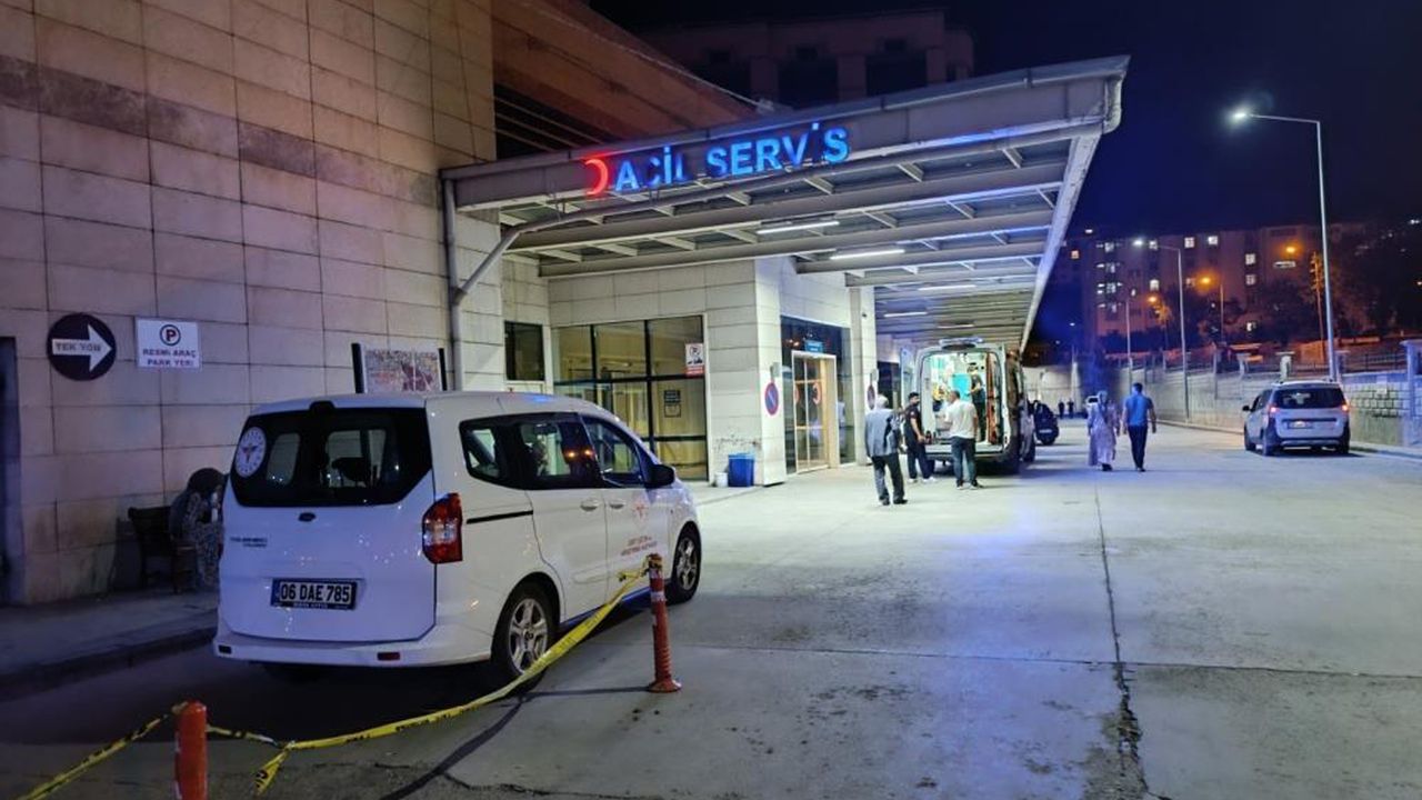 Freni boşalan kamyon kaza yaptı: 5 yaralı