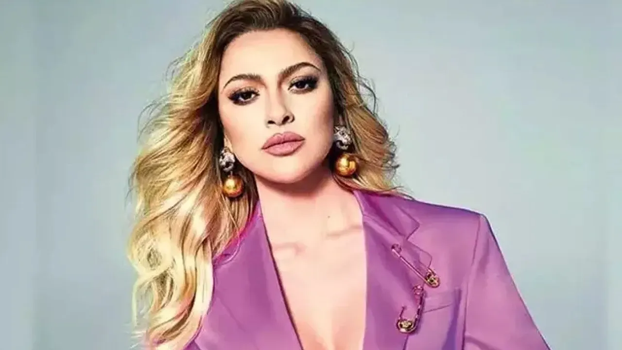Hadise 40. Yaşını Coşkuyla Kutladı