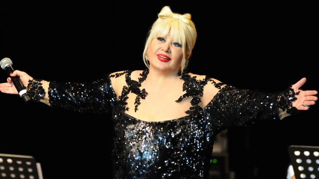 Ünlü sanatçı Muazzez Abacı'dan kötü haber!