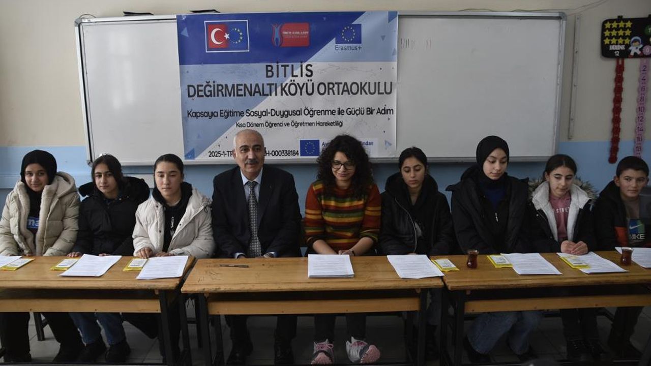 Bitlis’te köy okulu öğrencilerine Avrupa yolu açıldı