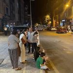 Deprem korkusuyla vatandaşlar balkondan atladı