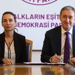 DEM Parti 'çerçeve yasa' kanun teklifini imzaladı