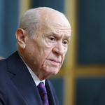 Çerçeve Yasa teklifine ilk imzayı Devlet Bahçeli attı