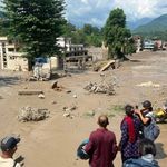 Nepal-Tibet sınırındaki selde can kaybı 95’e yükseldi