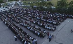 VİDEO - 300 torunlu Hamo Ağa, 2 bin kişiye iftar yemeği verdi