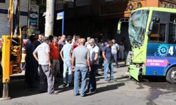 VİDEO- Diyarbakır'da halk otobüsü kaza yaptı: 5 yaralı
