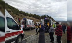 Konya’dan Diyarbakır’a gelen yolcu otobüsü devrildi: 18 yaralı