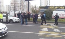 Diyarbakır'da 2 lise öğrencisine otomobil çarptı