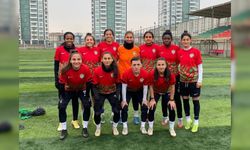 Amed Spor Kadın Futbol Takımı, hükmen galibiyet ile yoluna devam etti