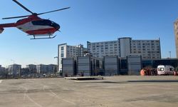 Kalp krizi geçiren hasta, ambulans helikopter ile hastaneye sevk edildi (video)