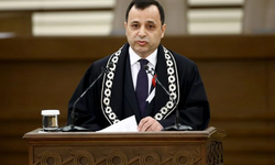AYM Başkanlığı'na Zühtü Arslan yeniden seçildi