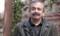Sırrı Süreyya Önder Yeşil Sol Parti'den milletvekili adayı oldu