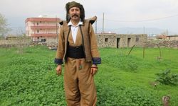 Yöresel kıyafetleriyle ülke ülke Kürt kültürünü tanıtıyor