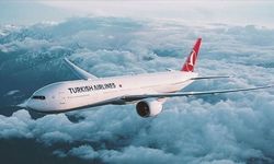 Şiddetli rüzgar: Uçaklar pisti pas geçti