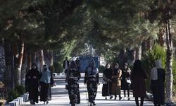 Afganistan'da onlarca kız öğrenci zehirlendi