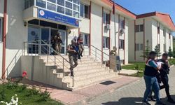 Altın ve para çalan hırsızlar tutuklandı