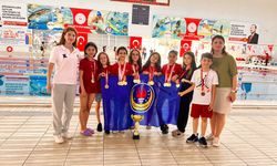 TED Diyarbakır Koleji öğrencileri, yüzmede birinci oldu