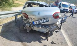 Otomobille minibüs çarpıştı: 5 yaralı