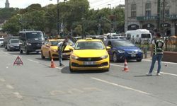 Yolculardan fahiş ücret isteyen taksicilerin taşıma belgesi askıya alındı