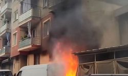 İzmir'de korkutan yangın: 4’ü çocuk 8 kişi dumandan etkilendi