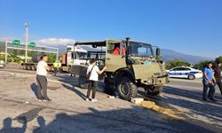 Hatay’da askeri araç tıra çarptı: 10 yaralı