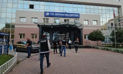 Adana'da CHP'li iki belediyeye operasyon: 61 gözaltı kararı