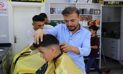 Adana'da çocuklara ücretsiz tıraş