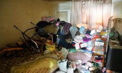Samsun'da çöp ev: Kadının evinden 2 kamyon çöp çıkartıldı